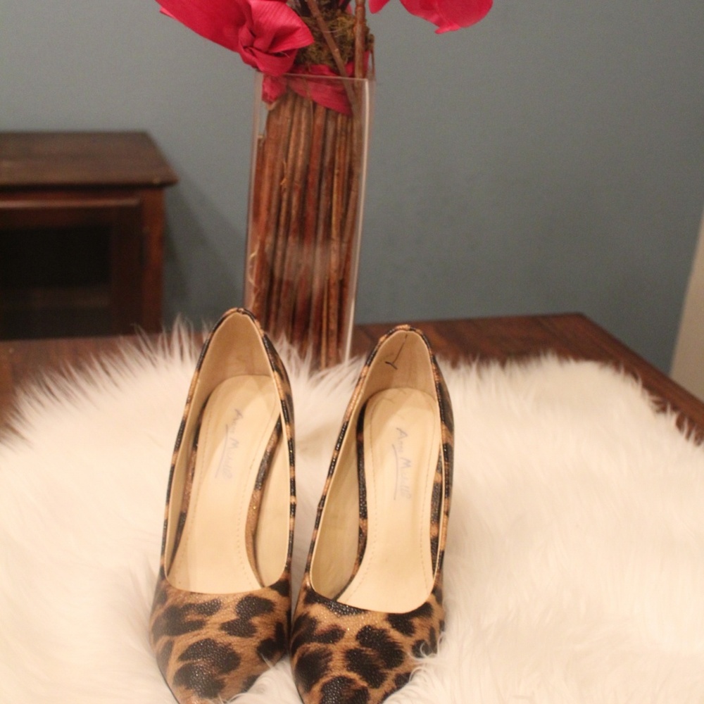 Woman shoes